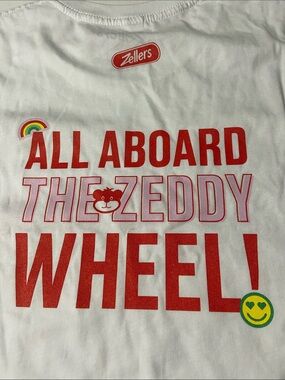 Vintage NWOT Zellers /Zeddy Tee Shirt